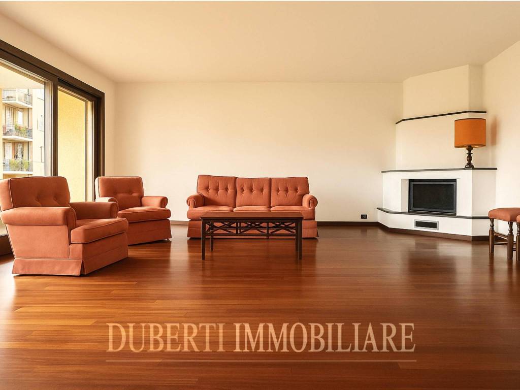 appartamento in vendita a Varese in zona Biumo