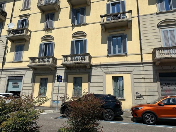 appartamento in vendita a Varese in zona Biumo
