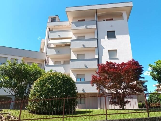 appartamento in vendita a Varese in zona Bobbiate