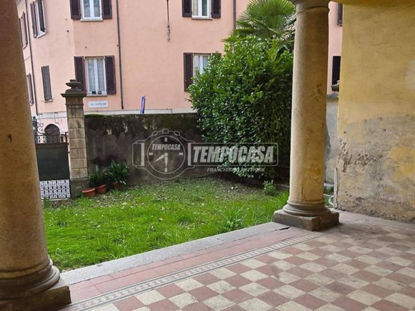 appartamento in vendita a Varese in zona Biumo