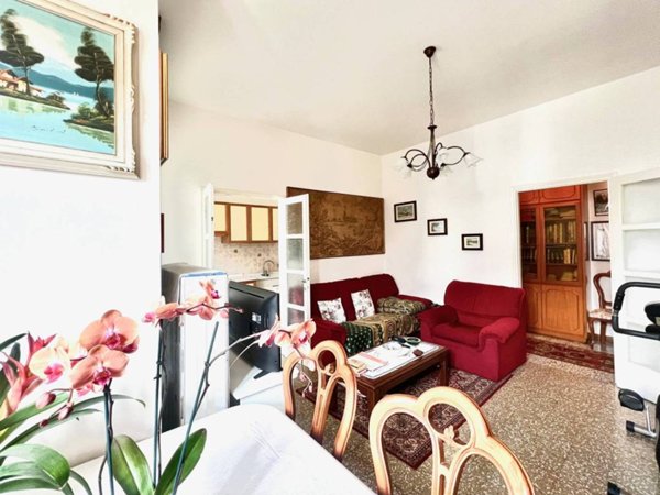 appartamento in vendita a Varese in zona Giubiano