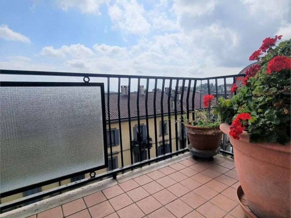 appartamento in vendita a Varese in zona Biumo