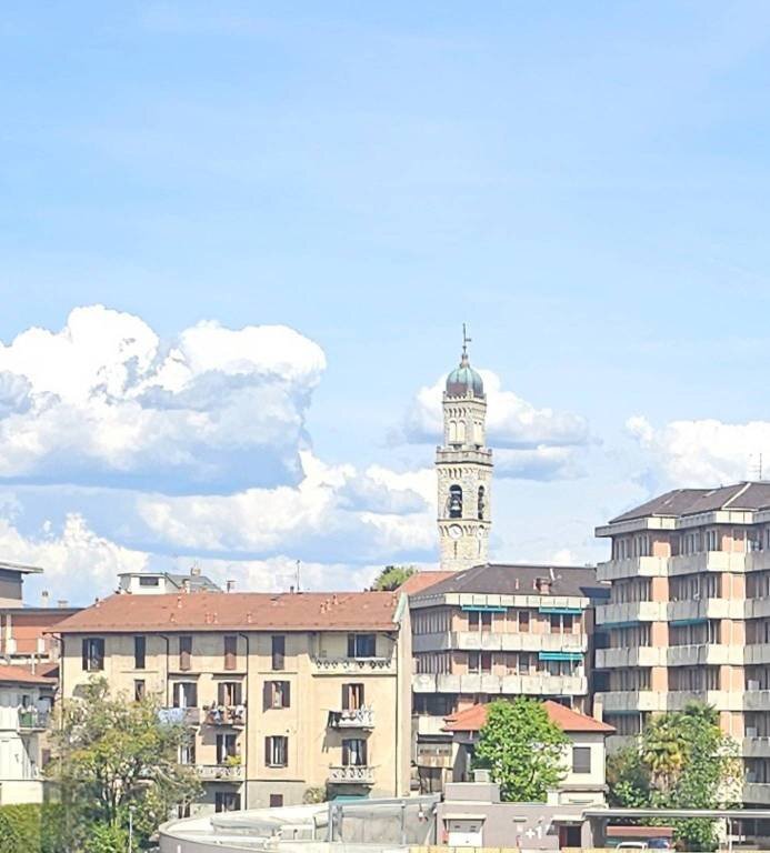 appartamento in vendita a Varese in zona Centro Città