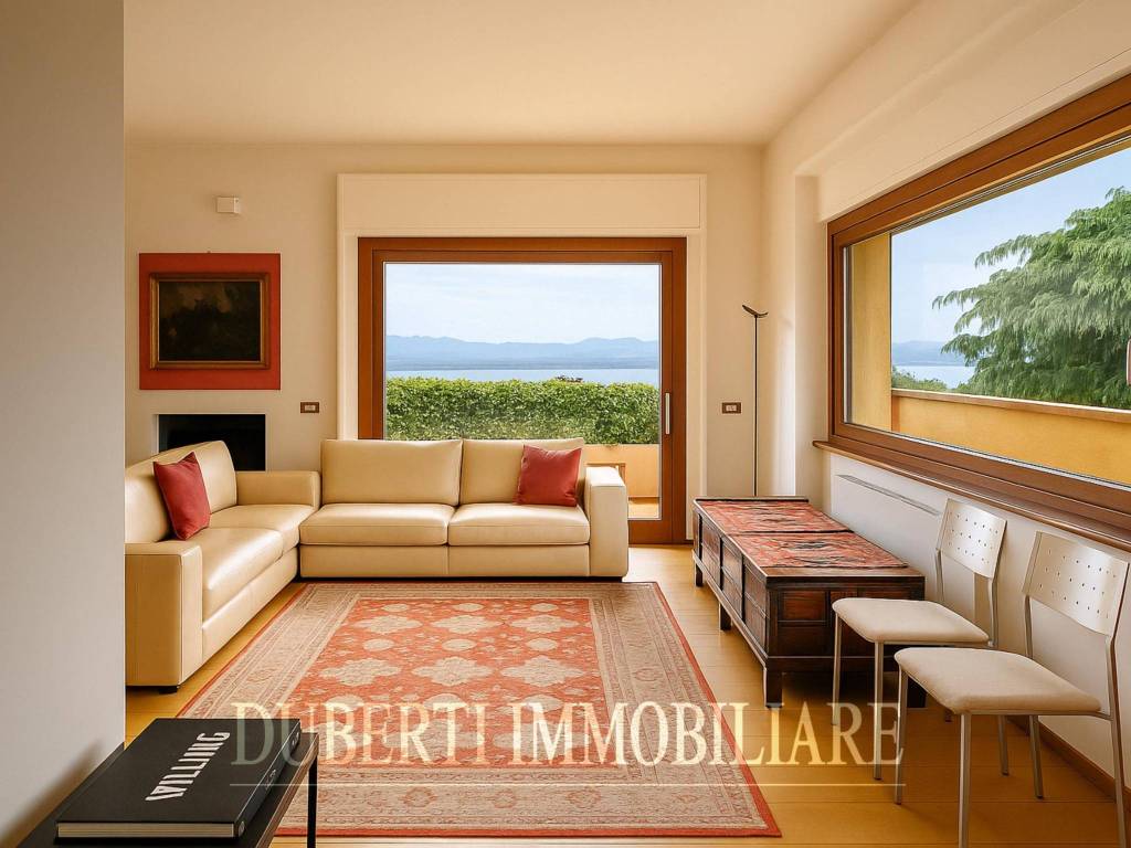 casa indipendente in vendita a Varese in zona Viale Europa