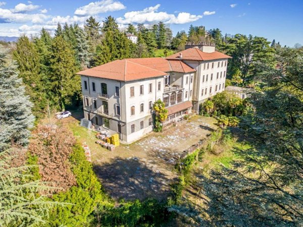casa indipendente in vendita a Varese in zona Masnago