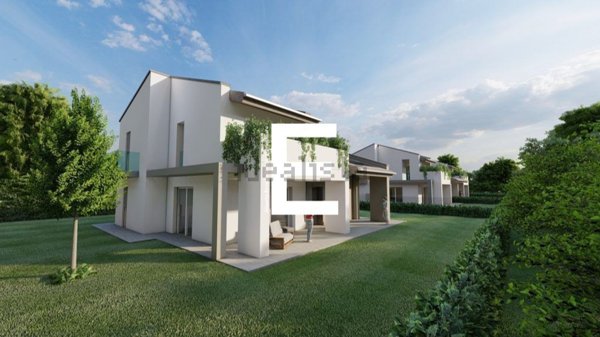 casa indipendente in vendita a Varese in zona Sant'Ambrogio