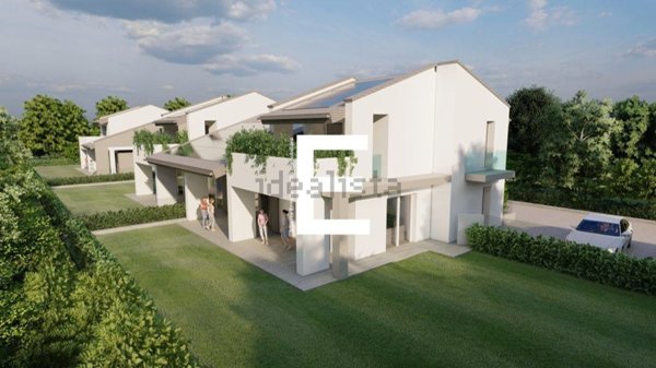 casa indipendente in vendita a Varese in zona Sant'Ambrogio