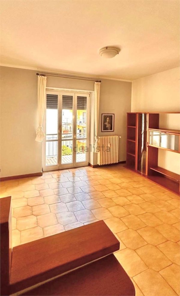 appartamento in vendita a Varese in zona Ippodromo