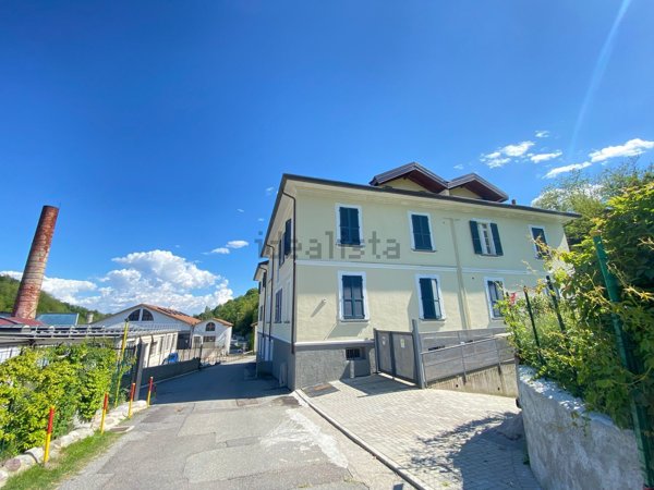 appartamento in vendita a Varese in zona Centro Città