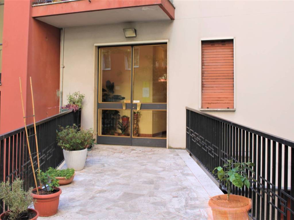 appartamento in vendita a Varese in zona Giubiano