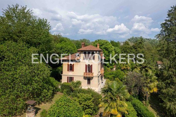 casa indipendente in vendita a Varese in zona Capolago