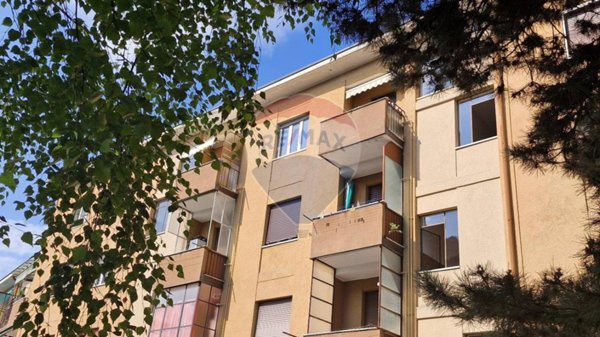 appartamento in vendita a Varese in zona Avigno