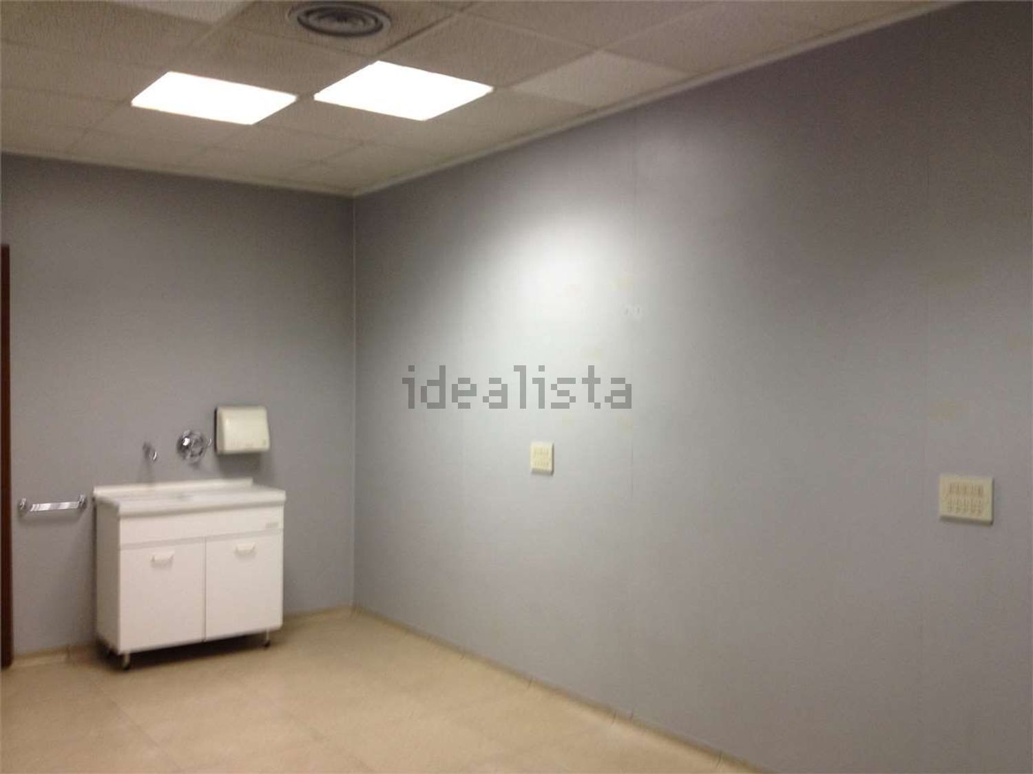 ufficio in vendita a Varese in zona Centro Città