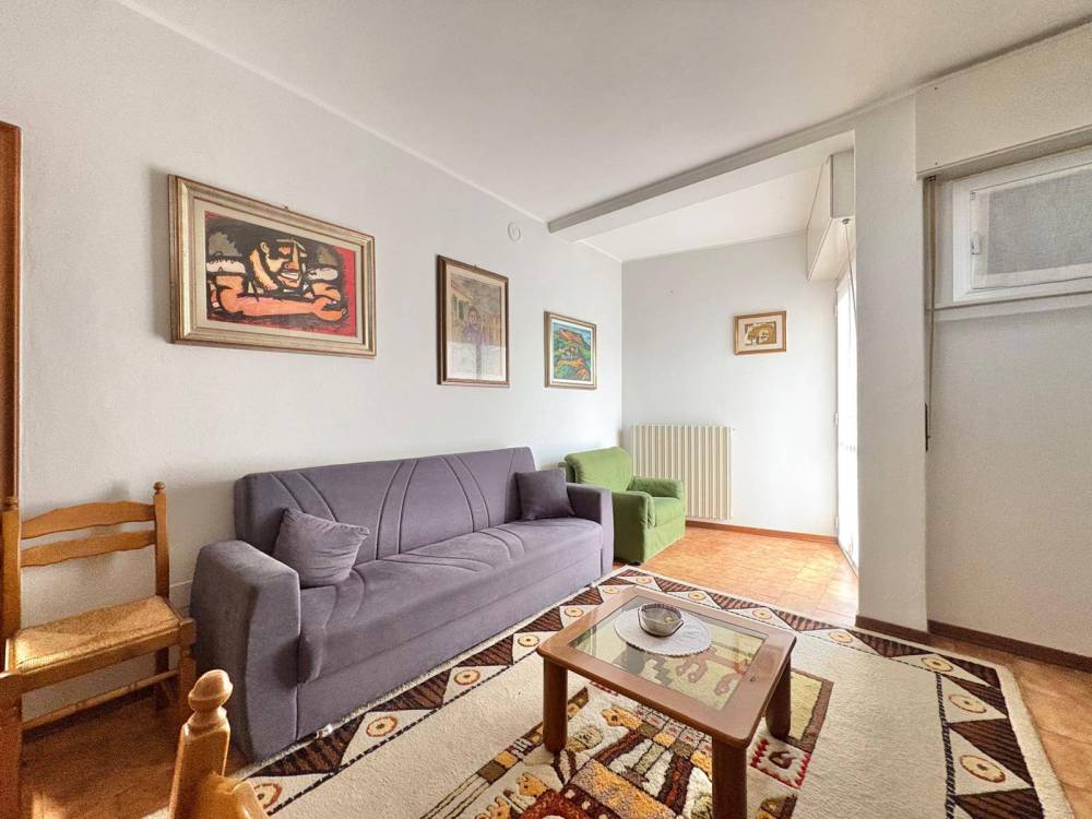 appartamento in vendita a Varese in zona Avigno