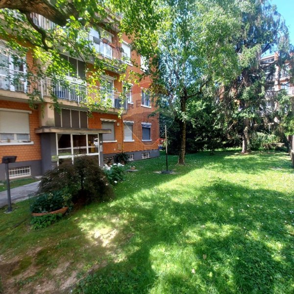 appartamento in vendita a Varese in zona Masnago