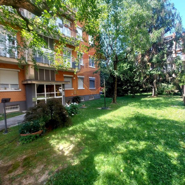 appartamento in vendita a Varese in zona Masnago
