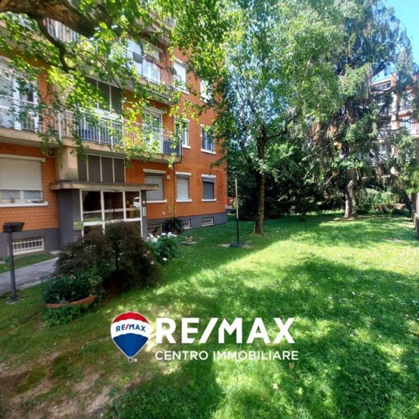 appartamento in vendita a Varese in zona Centro Città