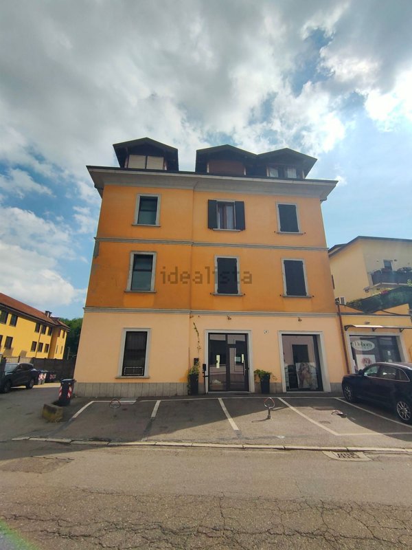 appartamento in vendita a Varese in zona Viale Belforte