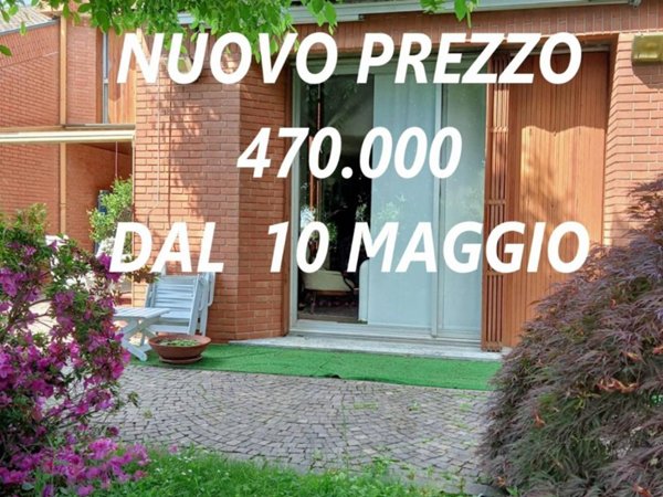casa indipendente in vendita a Varese in zona Capolago