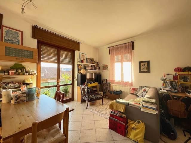 appartamento in vendita a Varese in zona Giubiano