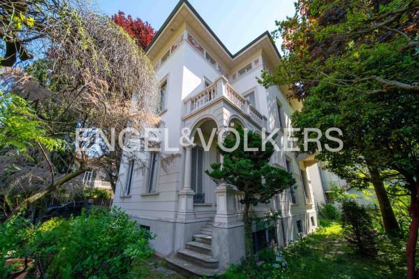 casa indipendente in vendita a Varese in zona Biumo