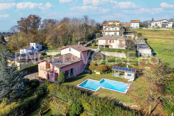 casa indipendente in vendita a Varese in zona Bizzozero