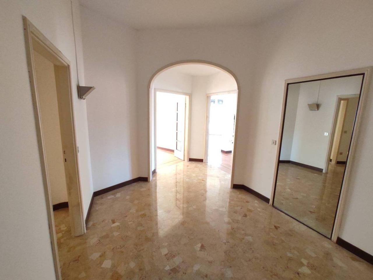 appartamento in vendita a Varese in zona Centro Città
