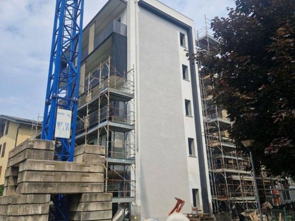 appartamento in vendita a Varese in zona Giubiano