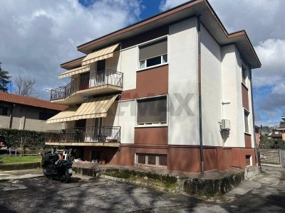 casa indipendente in vendita a Varese in zona Bobbiate