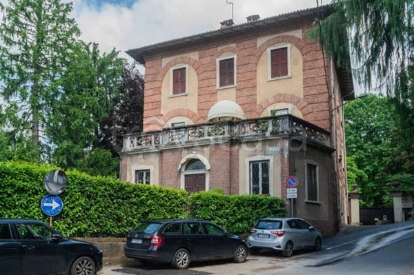 appartamento in vendita a Varese in zona Centro Città