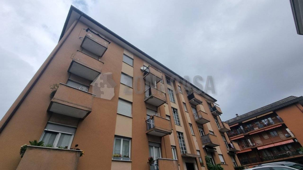 appartamento in vendita a Varese in zona Biumo