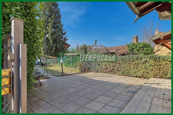 casa indipendente in vendita a Varese in zona Giubiano