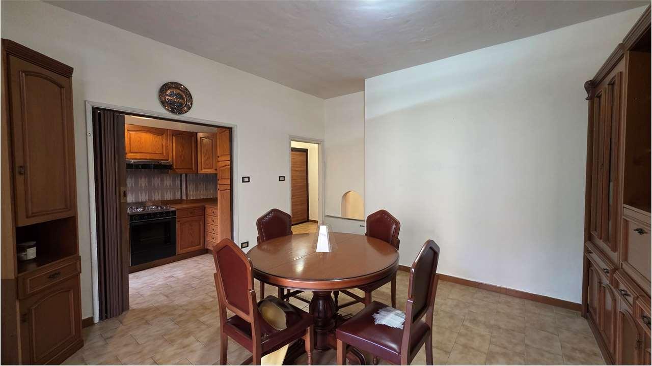 appartamento in vendita a Varese in zona Centro Città