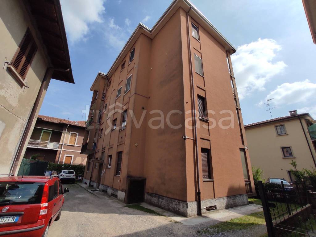 appartamento in vendita a Varese in zona Giubiano