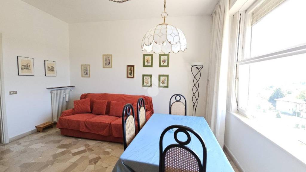 appartamento in vendita a Varese in zona Biumo