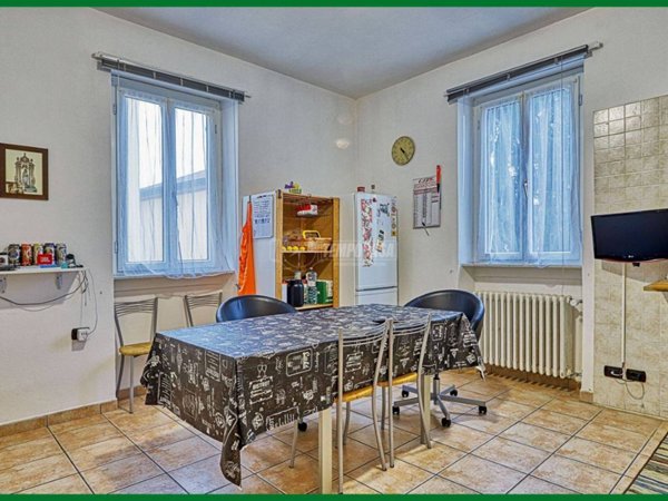 appartamento in vendita a Varese in zona Bizzozero