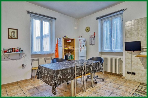 appartamento in vendita a Varese in zona Giubiano