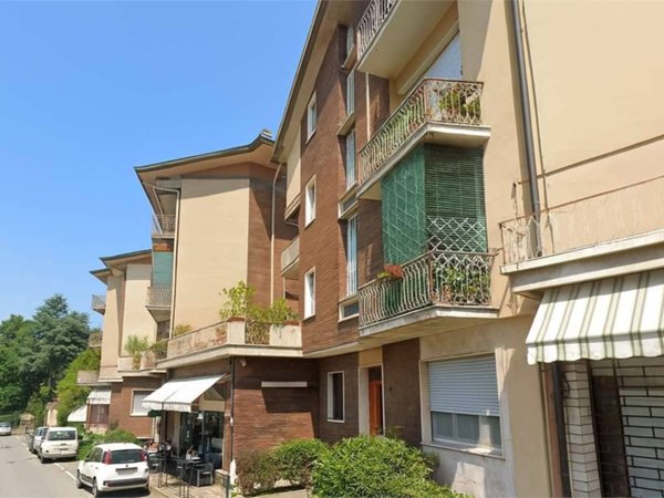 appartamento in vendita a Varese in zona Giubiano