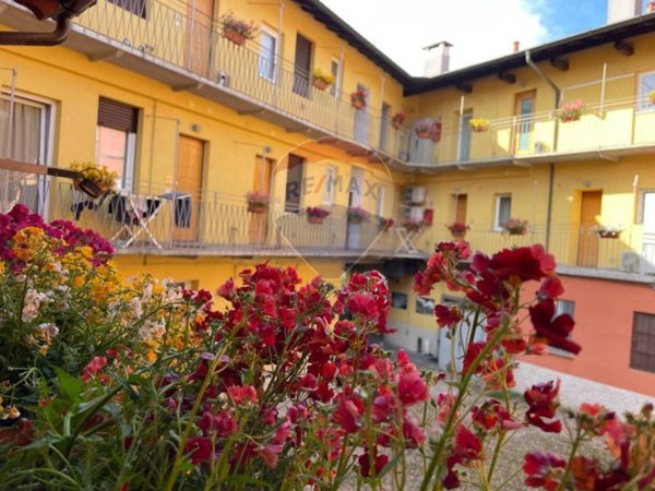 negozio in vendita a Varese in zona Giubiano