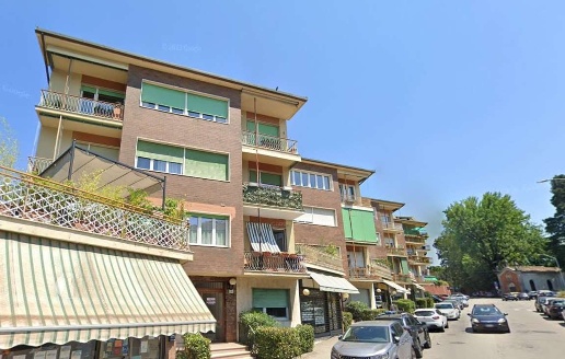 appartamento in vendita a Varese in zona Giubiano