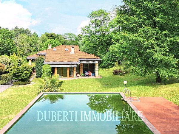 casa indipendente in vendita a Varese in zona Centro Città
