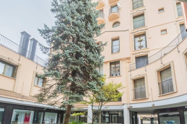appartamento in vendita a Varese in zona Centro Città