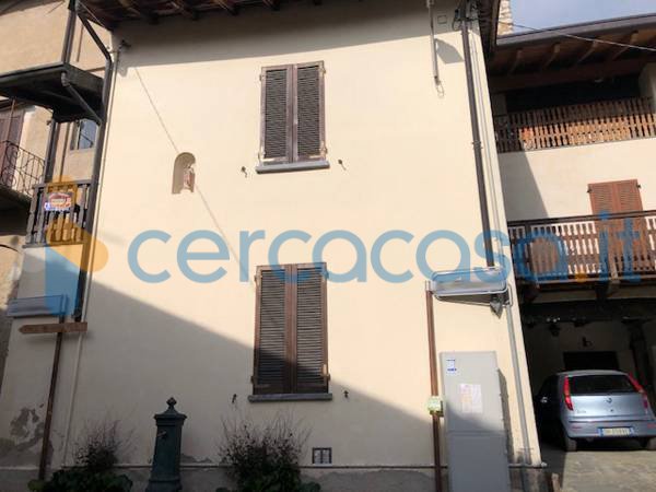 casa semindipendente in vendita a Varese in zona Bregazzana