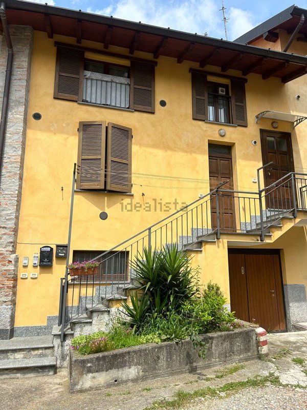appartamento in vendita a Varese in zona Cartabbia