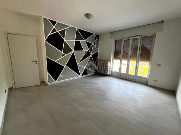 appartamento in vendita a Varese in zona Giubiano