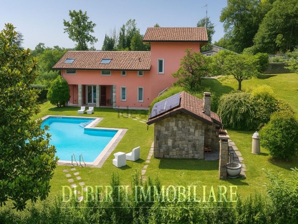 casa indipendente in vendita a Varese in zona Centro Città