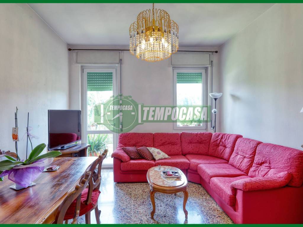 appartamento in vendita a Varese in zona Brunella