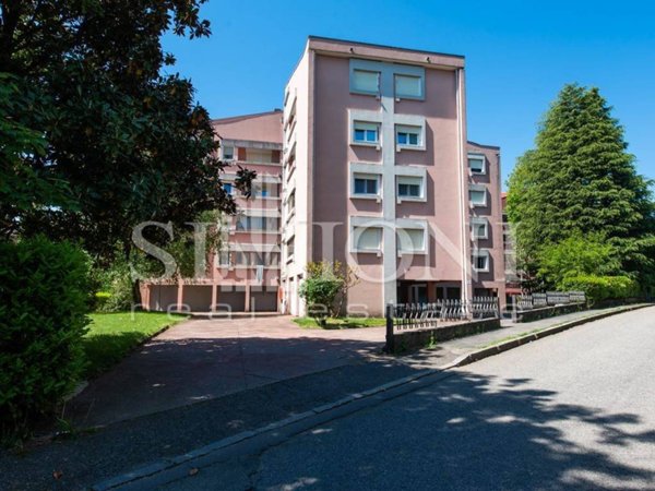 appartamento in vendita a Varese in zona San Fermo