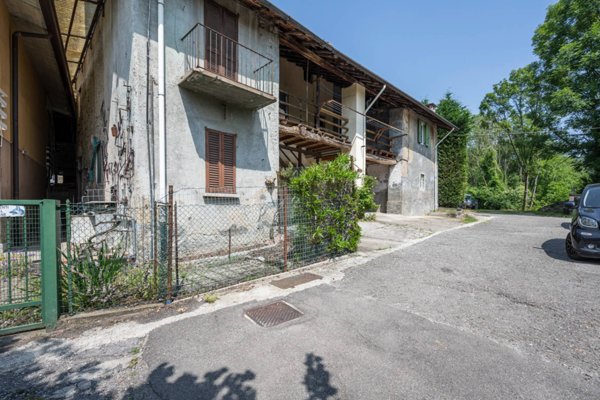 casa indipendente in vendita a Varese