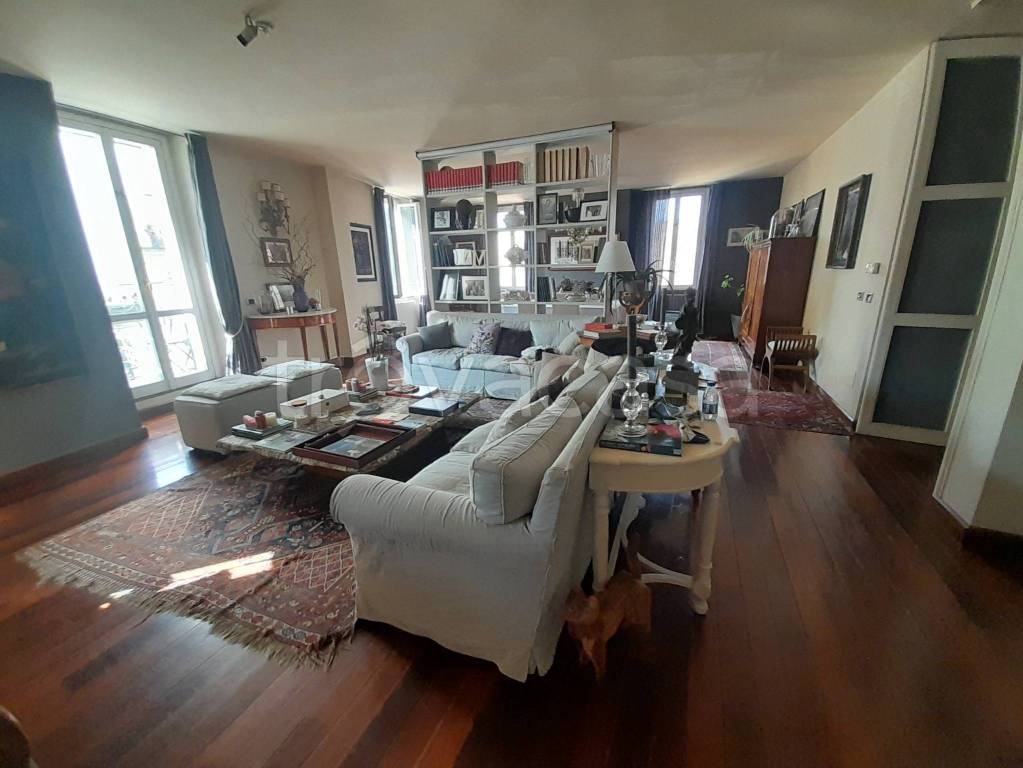 appartamento in vendita a Varese in zona Centro Città